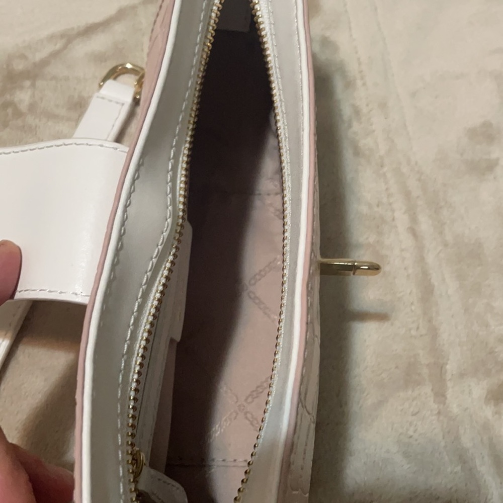 Online exclusive Michael Kors leather purse! Used once, brand new!! - Picture 8 of 11